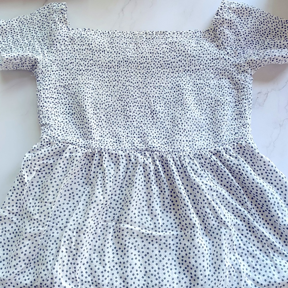 Old Navy off the shoulder polka dot top size S